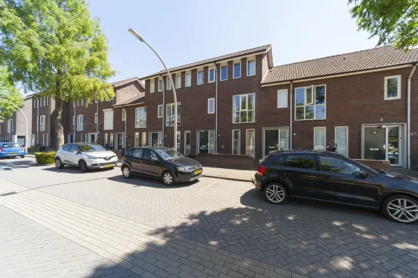 Amandelgaarde - Hendrik-Ido-Ambacht