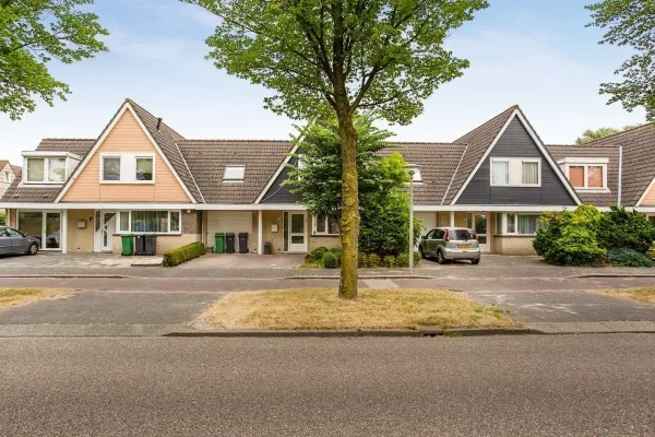Bertha von Suttnerlaan - Amstelveen