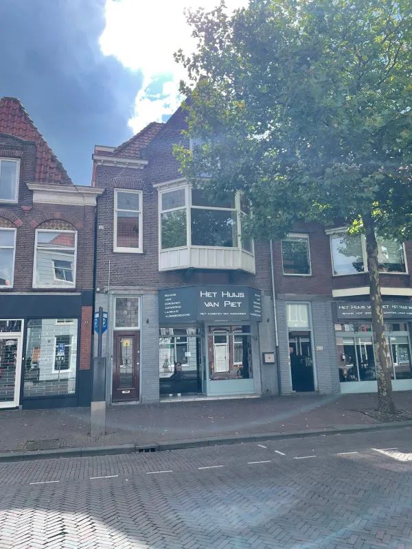 Breed - Hoorn