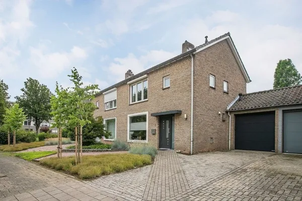 Burg. Arnoldtsstraat - Sittard
