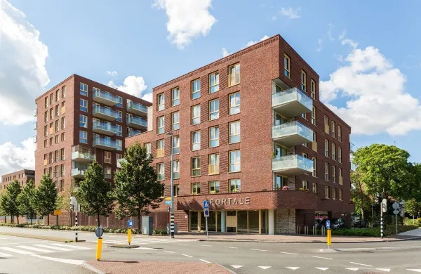 Burgemeester van Stamplein - Hoofddorp