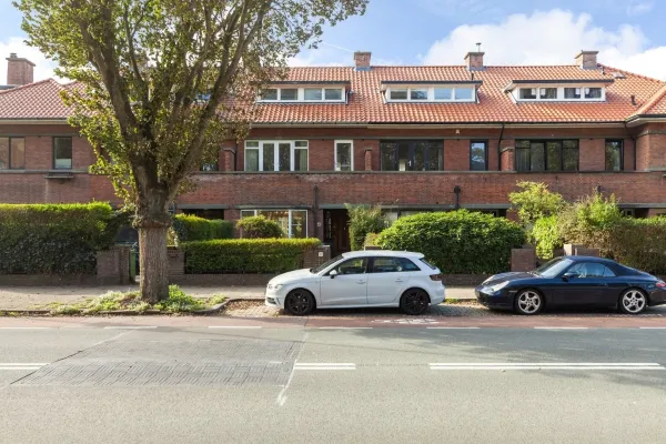 Doorniksestraat - Den Haag