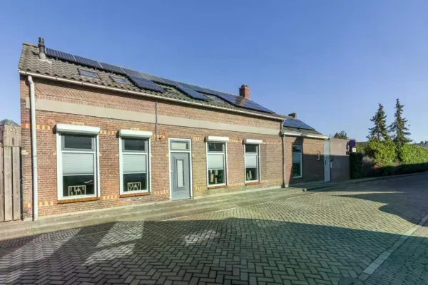 Hoogstraat - Standdaarbuiten