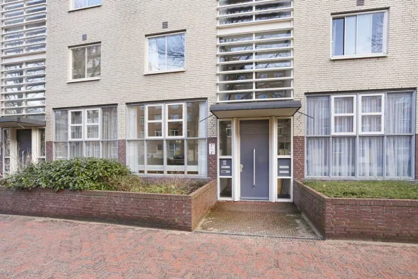 Louise Henriëttestraat - Den Haag