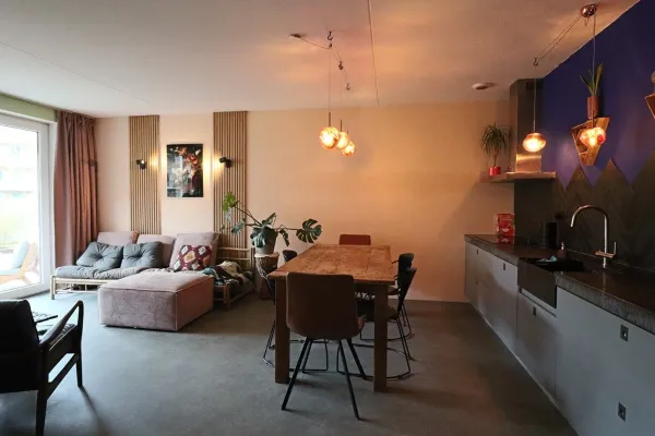 Nida Senffstraat - Amsterdam