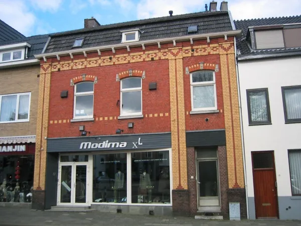 Raadhuisstraat - Beek
